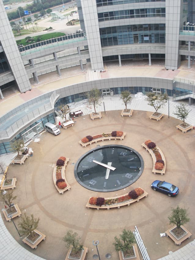 Floral clock at Qilu Software Park in China.
